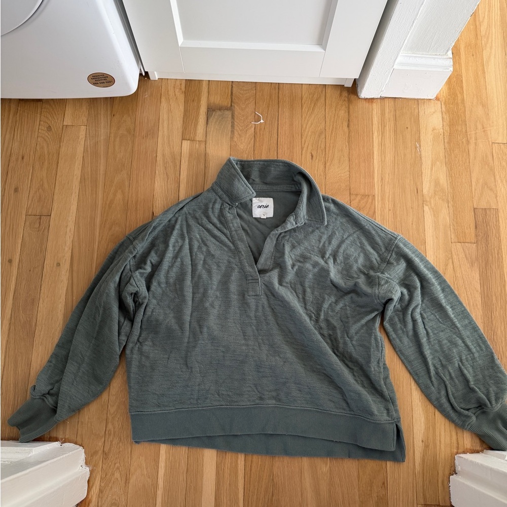 Aerie women’s Olive Green Sweater